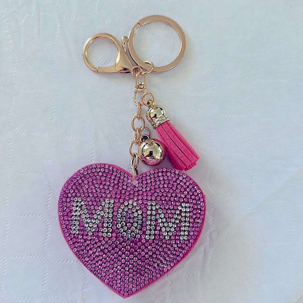 Rhinestone MOM Heart  bling, keychain, and bag charm. It’s a cool gift for mom.